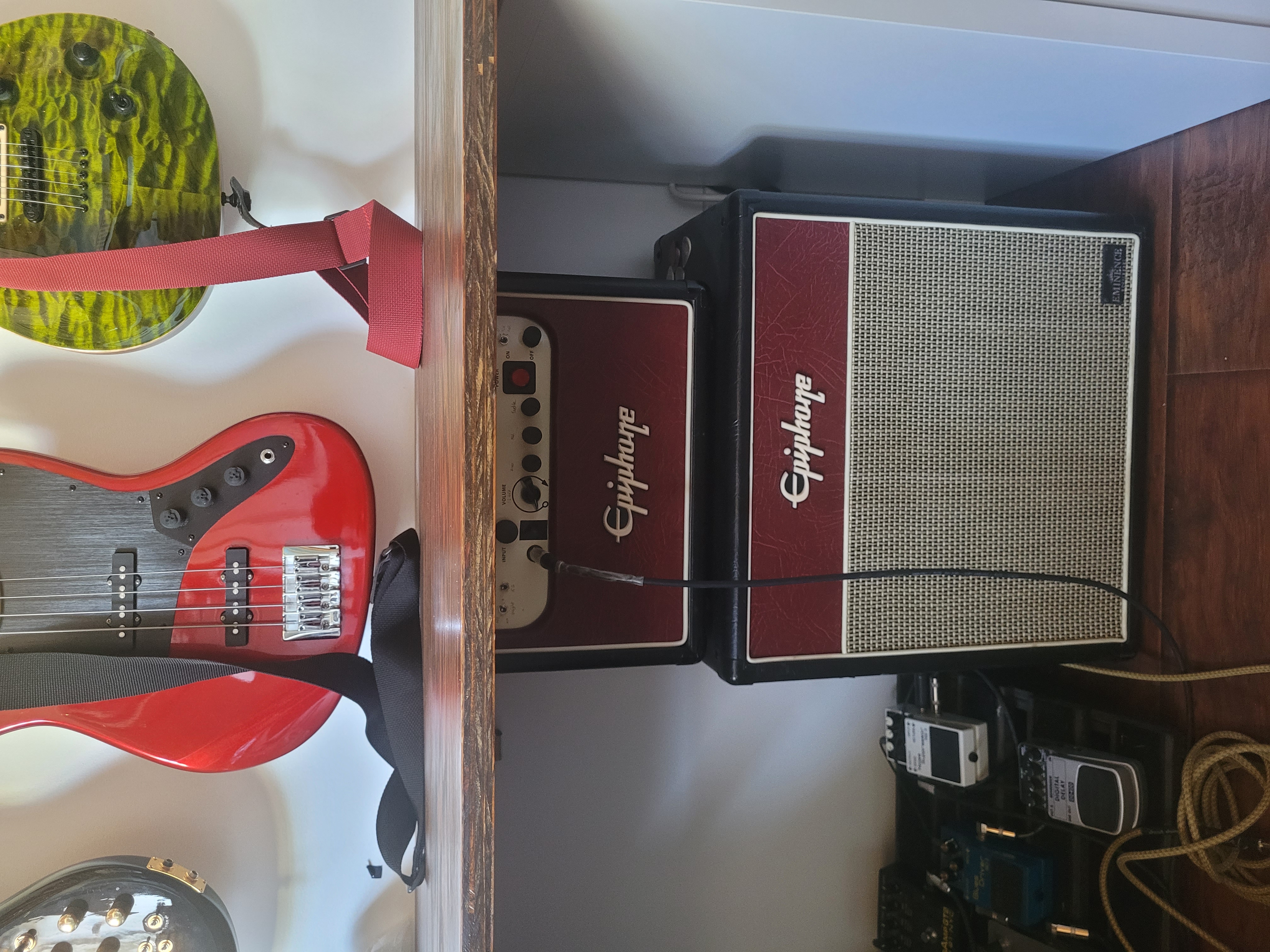 Custom guitar amp feet reference image